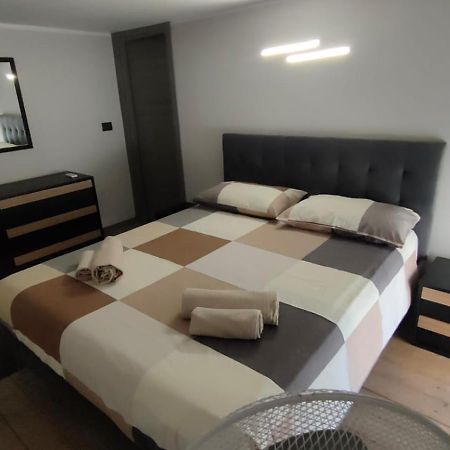 Louis Home Сиракуза Екстериор снимка